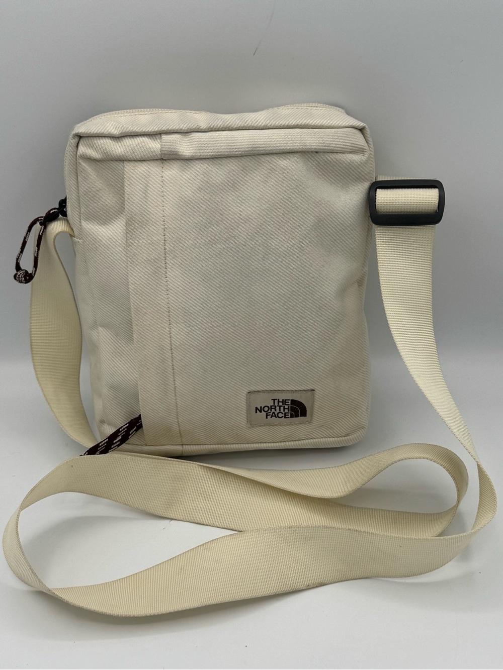 The North Face Field Bag Crossbody Messenger Bag Water Repellent- Vintage White
